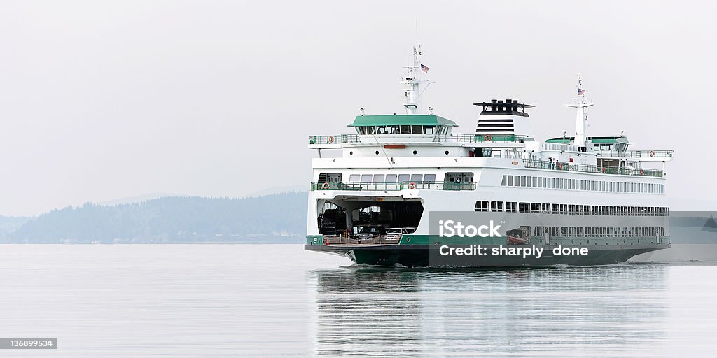 Großer Passagier ferry - Lizenzfrei Fähre Stock-Foto