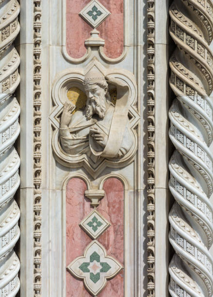 산타 마리아 델 피오레 대성당 의 외관의 조각 - style st peters basilica travel destinations architecture 뉴스 사진 이미지
