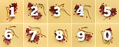 zahlen-eins-bis-zehn-und-null-mit-rotem-herbst-eichenlaub-und-konfetti-auf-gelbem.jpg?b=1&s=170x170&k=20&c=FSG-RXeL4Z9jel1IFqXjlgVbFbzOzZ4VU4BThWWyJQM=