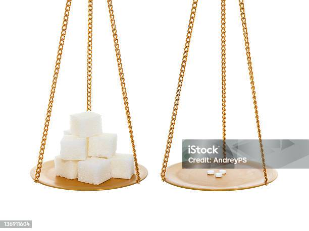 설탕 Vs 감미료 설탕에 대한 스톡 사진 및 기타 이미지 - 설탕, 저울, 규모