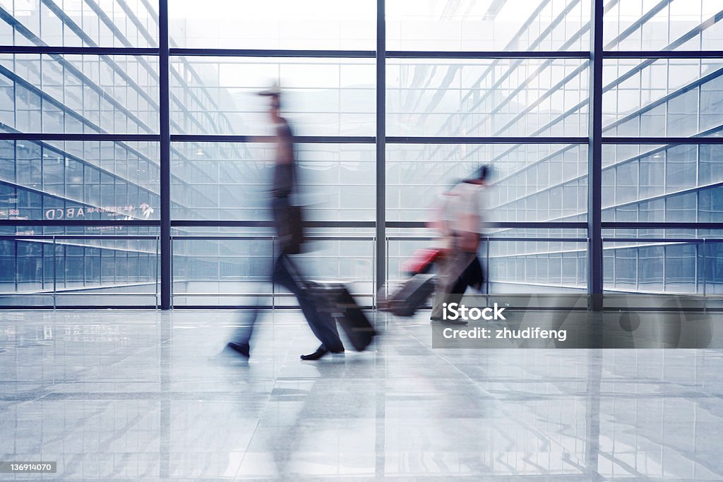 Passeggero in aeroporto - Foto stock royalty-free di Aeroporto