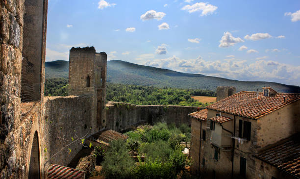 istock Toscana Italia 1369144783