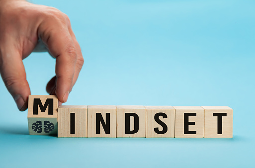 Mindset Word Written In Wooden Cube, concepto de negocio. Banner de mentalidad. Estética minimalista. Concepto de mentalidad photo