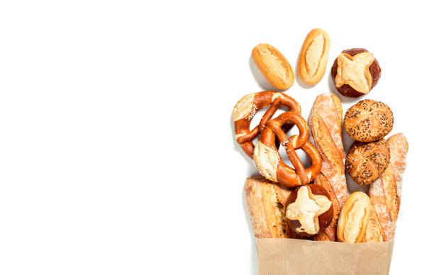 здоровый ассортимент хлеба - baguette french culture bun bread стоковые фото и изображения