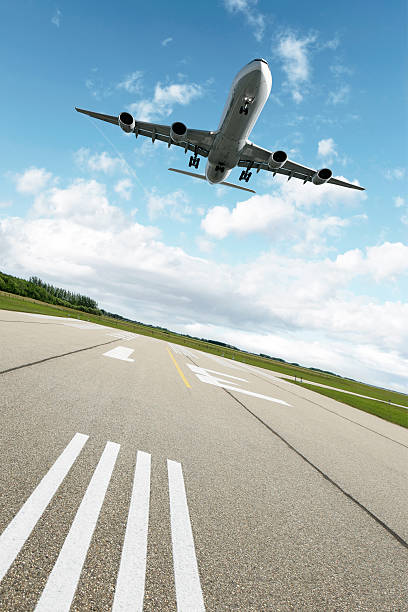 istock XXL jet airplane landing 136919155