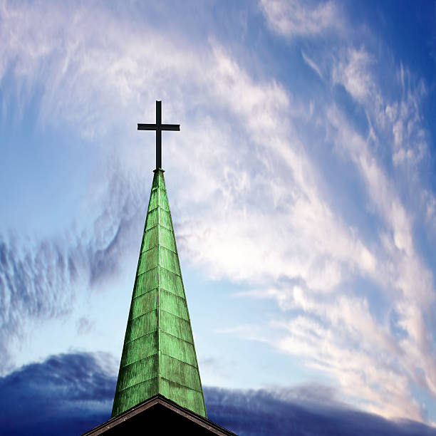 istock XL cross and steeple 136919217