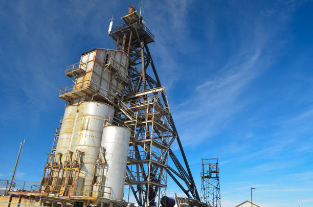 tower - tailings container environment pollution imagens e fotografias de stock