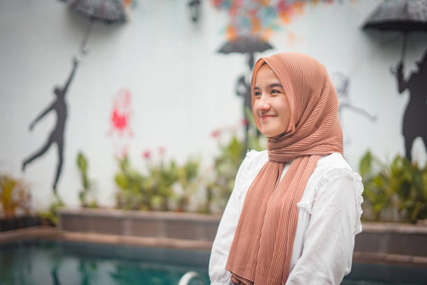 istock hijab girl smile 1369259634