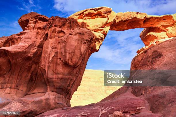 Wadi Rum Jordan Rock Bridge Um Fruth Natural Wonder Of The Desert Stock Photo - Download Image Now