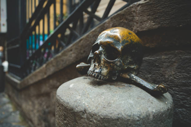 Skull sculpture in Italy, Naples
