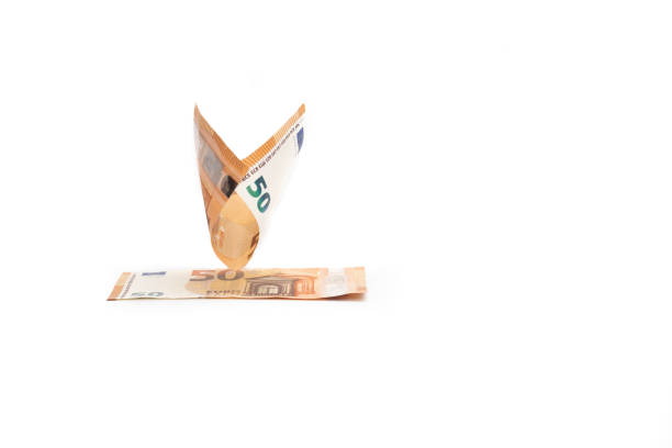 istock 50 euro bills 1369349847