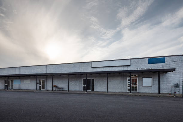 istock Generic small business building exterior 1369390735