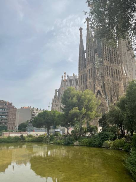 istock Sagrada Familia 1369395721