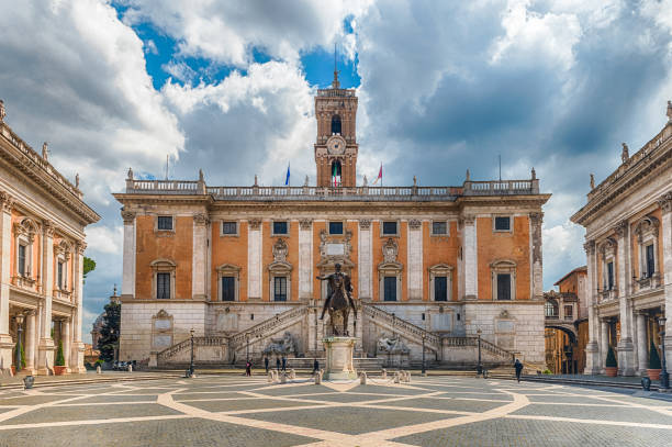 piazza del campidoglio sul campidoglio, roma, italia - architectural styles animal horse europe foto e immagini stock