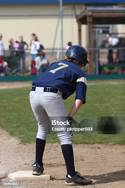 Photo libre de droit de Coureur De Première Base banque d'images et plus d'images libres de droit de Athlète - Athlétisme - Athlète - Athlétisme, Base de base-ball, Baseball