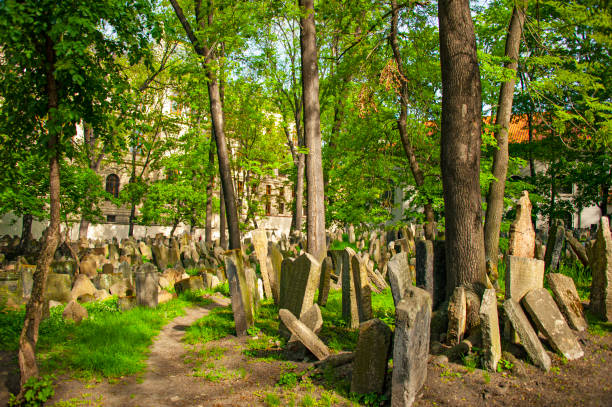 istock Jewish cemetery 1369434913