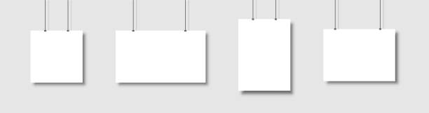 白い空白のベクトルポスターのテンプレート。壁に掛かっているモックアップのセット。用紙の枠です。灰色の背景で分離されます。ベクトルの図 - art museum wall white vector点のイラスト素材／クリップアート素材／マンガ素材／アイコン素材