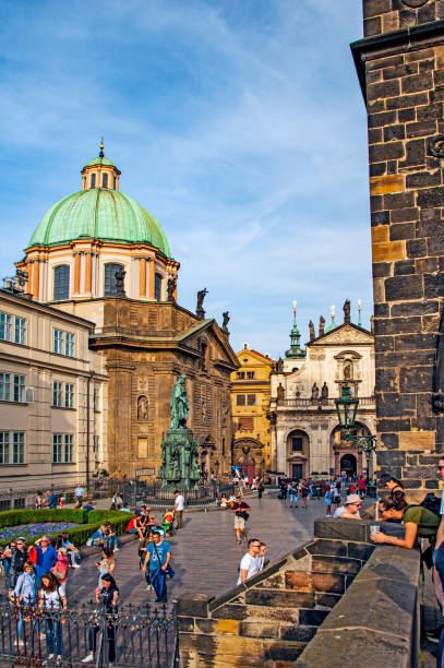 old praha - prague czech republic bridge charles bridge imagens e fotografias de stock