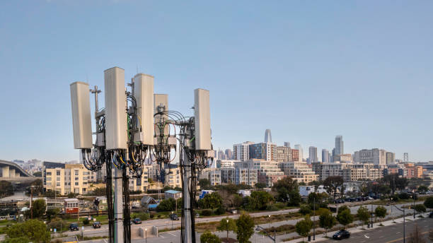istock 5g Towers in San Francisco 1369476151