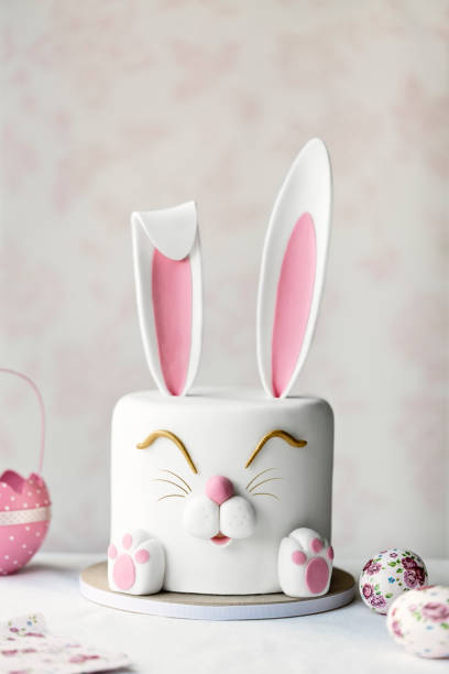 easter bunny celebration cake - paastaart stockfoto's en -beelden