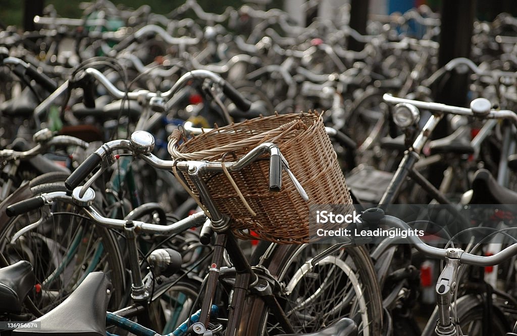 Cesta en una bicicleta, Rotterdam - Foto de stock de Actividades y técnicas de relajación libre de derechos