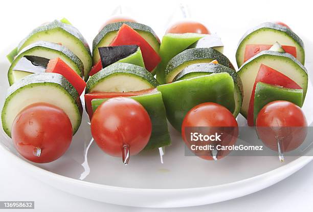 Vegetarisches Kebab Stockfoto und mehr Bilder von Aubergine - Aubergine, Bratspieß, Fotografie