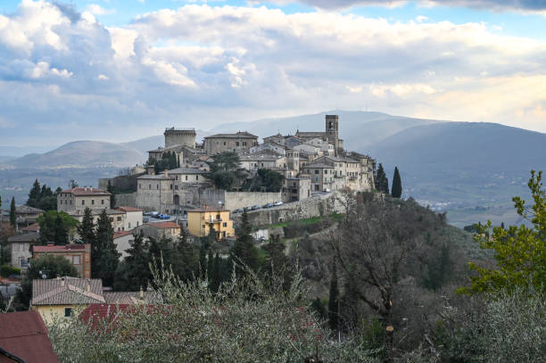 istock Village Gualdo Cattaneo 1369644820