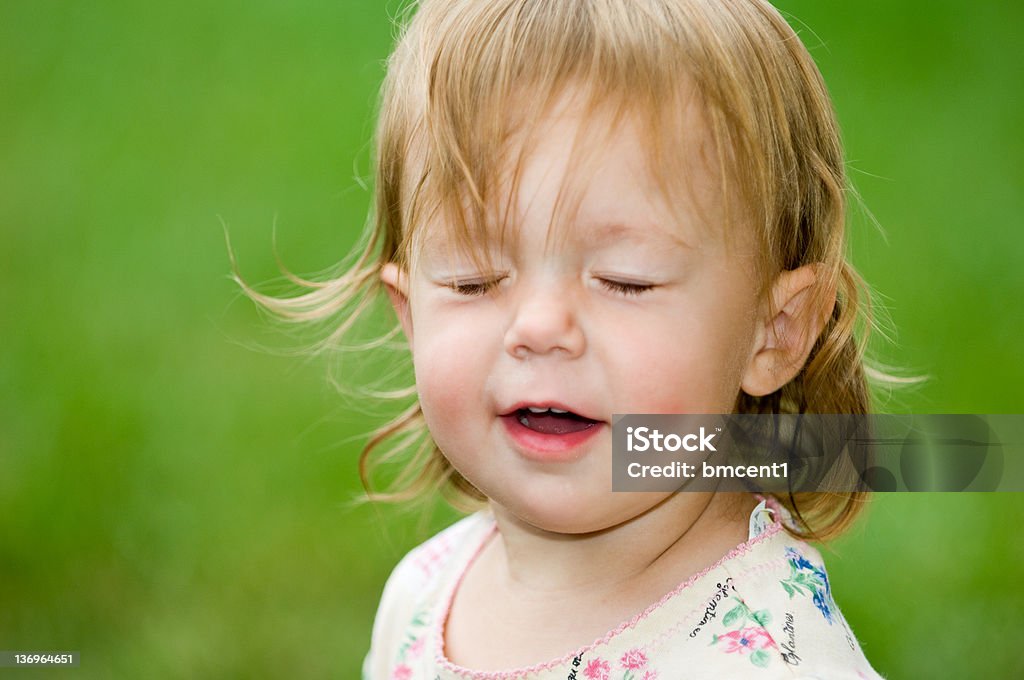 Complicada Criança pequena intermitência - Royalty-free Piscar Foto de stock