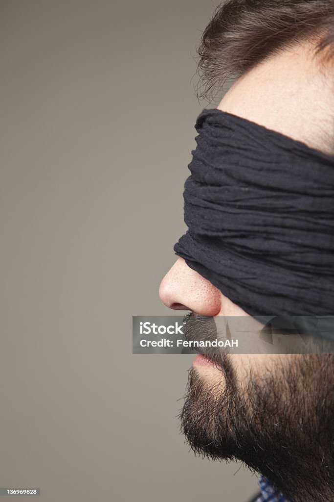 Blindfolded 남자 인물 사진 - 로열티 프리 30-34세 스톡 사진