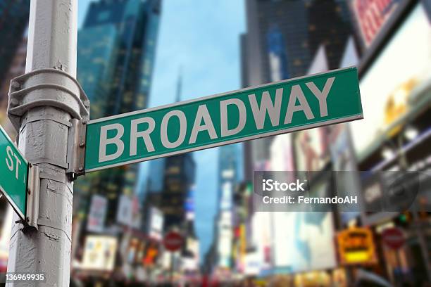Broadway New York City Lights - zdjęcia stockowe i więcej obrazów Broadway - Manhattan - Broadway - Manhattan, Nowy Jork, Stan Nowy Jork