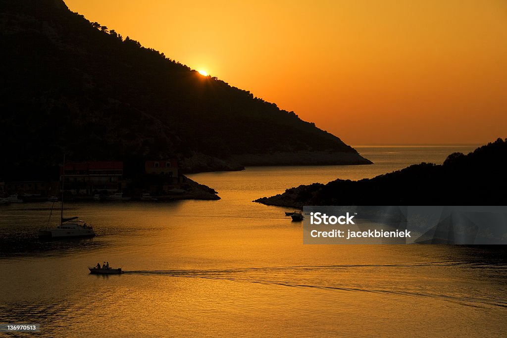 Zachód słońca na Lastovo island - Zbiór zdjęć royalty-free (Bez ludzi)