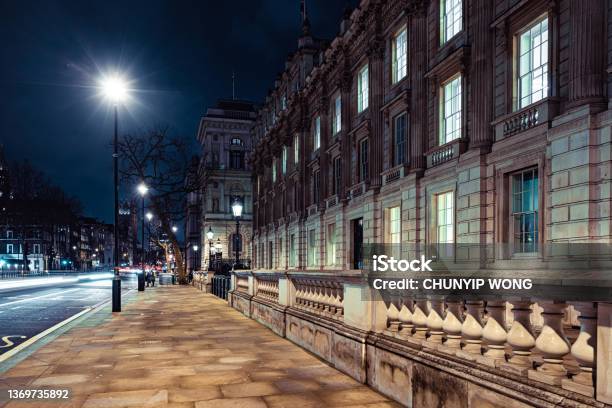 Horse Guards Avenue At Night London Stock Photo - Download Image Now - London - England, Foreign and Commonwealth Office, Government