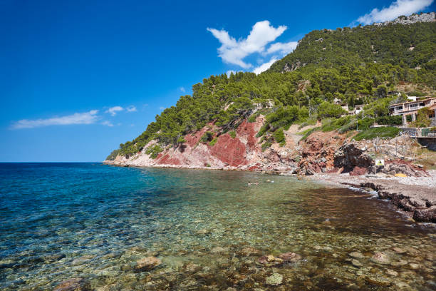 balearic islands mediterranean coastline. picturesque village valldemossa beach. mallorca - valldemossa imagens e fotografias de stock