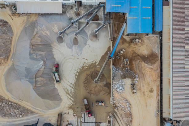 istock Sand and gravel processing plant 1369766894