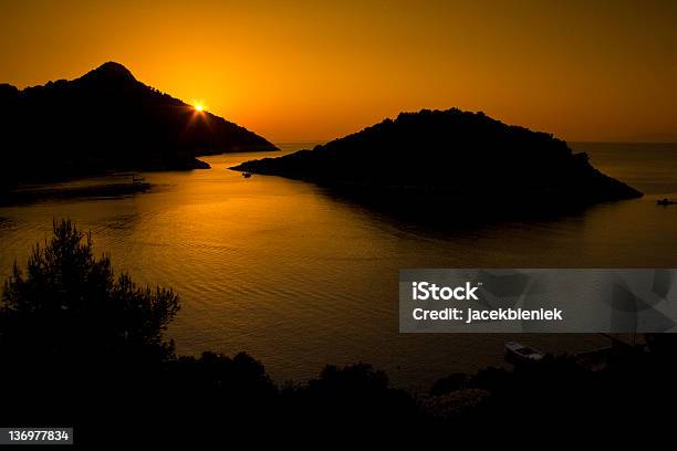 Zachód Słońca Na Lastovo Island - zdjęcia stockowe i więcej obrazów Bez ludzi - Bez ludzi, Chorwacja, Fotografika