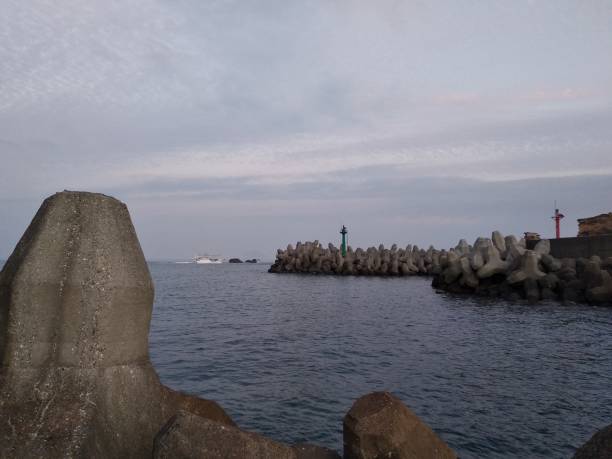 istock Tetrapods breakwavers on Yehliu's coast, Taiwan 1369861565