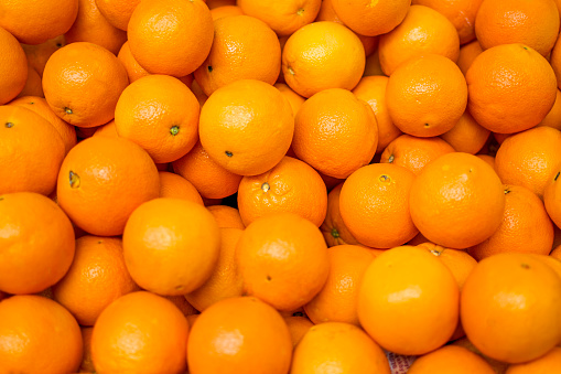 Organic oranges sale to bazaar market