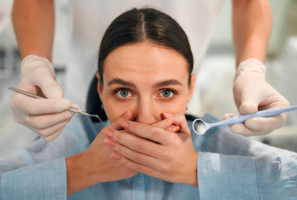 dentistry - bad habit fear emotional stress women photos et images de collection
