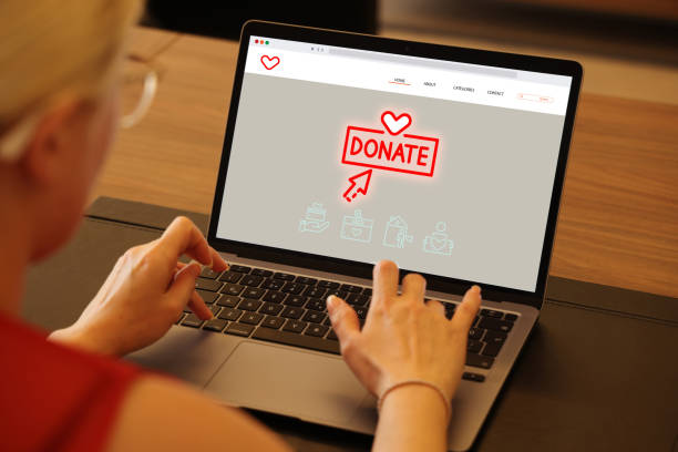istock Donate icons on laptop 1369931187