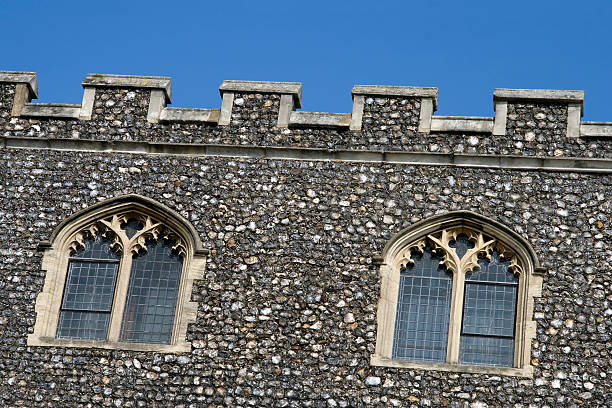 imposanten - castle famous place low angle view england stock-fotos und bilder