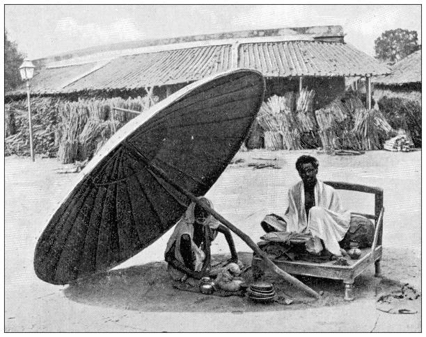 ilustraciones, imágenes clip art, dibujos animados e iconos de stock de fotografías de viajes antiguas de la india: brahmin y su asistente - caste system