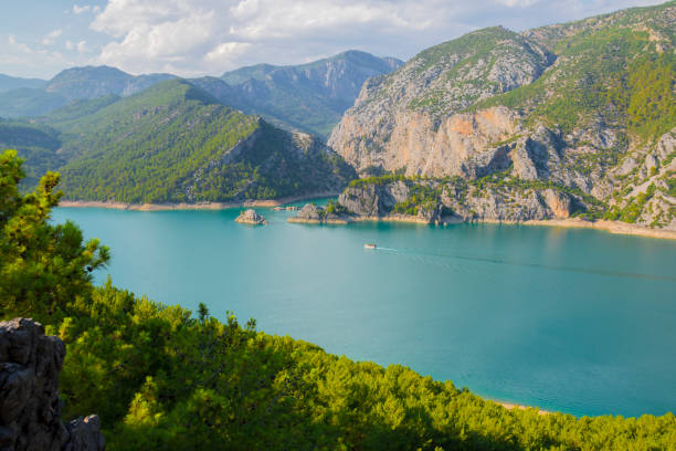istock trip, tour our excursion boat, dam lake 1369943160