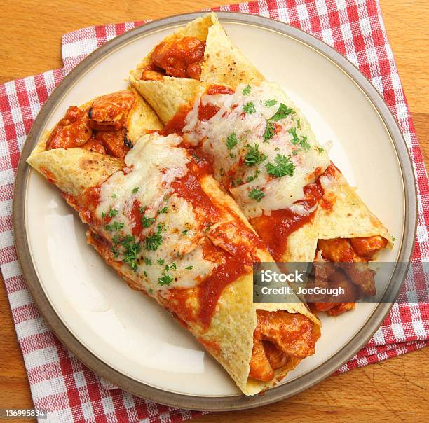 Pollo Messicano Enchiladas - Fotografie stock e altre immagini di Enchilada - Enchilada, Carne di pollo, Veduta dall'alto