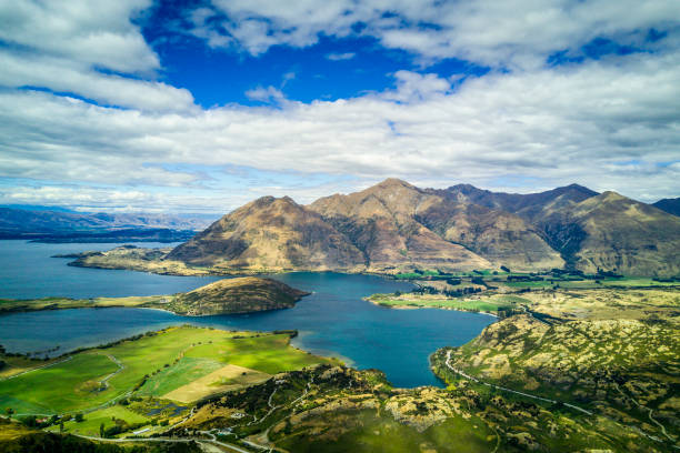 istock Lake Wanaka in New Zealand 1370047603