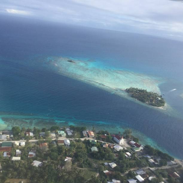 istock Sky view in a Tahitian island 1370069917