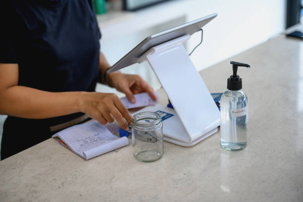 istock Employes at the information desk 1370105899