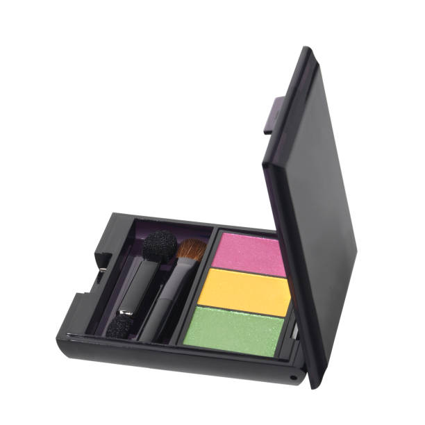 istock Open cosmetic set with eye shadows and applicators in black plastic case 1370116677