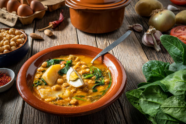 istock Potaje de garbanzos, chickpea stew spanish recipe vegetarian with spinach 1370149353
