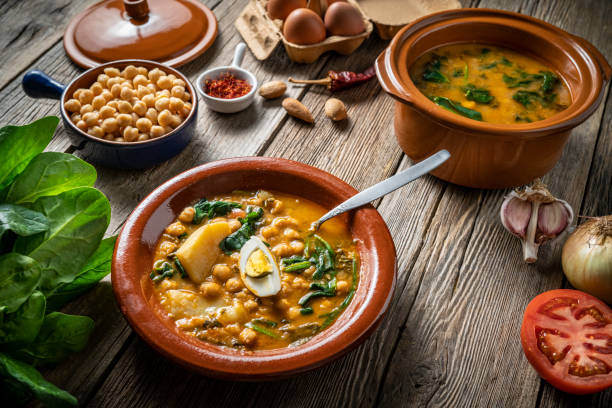 istock Potaje de garbanzos, chickpea stew spanish recipe vegetarian with spinach 1370149372