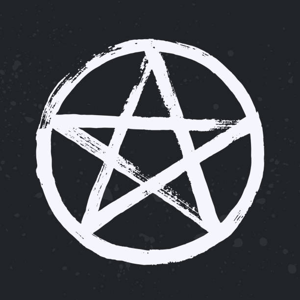 biały symbol pentagramu izolowany na czarnym tle. gwiazda w kręgu - symbol okultyzmu, ezoteryki, magii i mistycyzmu. znak pentacle z efektem tekstury pędzla. ilustracja wektorowa. - pentangle stock illustrations